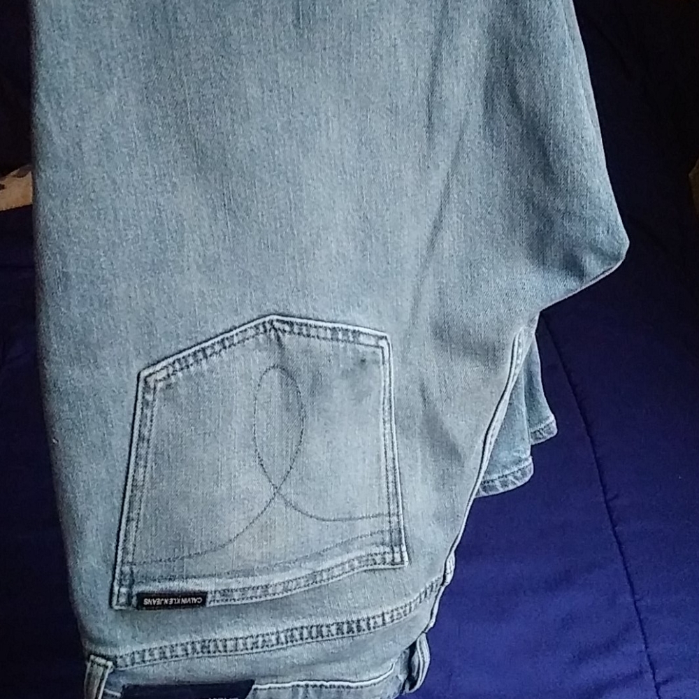 CALVIN KLEIN JEANS